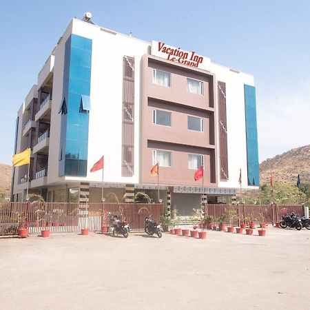 Hotel Tulip Le Grand Udaipur Esterno foto